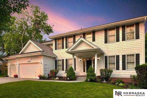 1425 S 158th Cir, Omaha, NE, 68130-2523 | Card Image