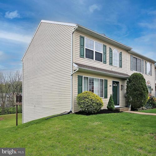 185 Riders Way, LEBANON, PA, 17042-8706 | Card Image