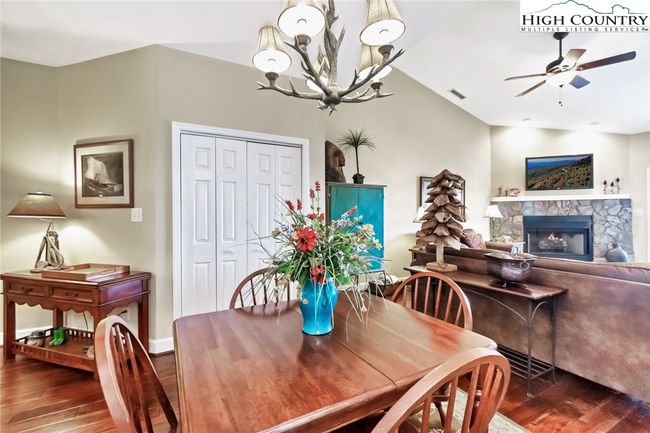 304 - 150 Prudden Ln, Condo with 2 bedrooms, 2 bathrooms and null parking in Blowing Rock NC | Image 9