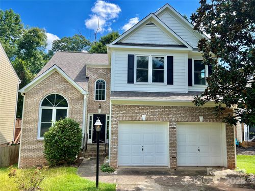 2016 Sablewood Dr, Charlotte, NC, 28205-3670 | Card Image