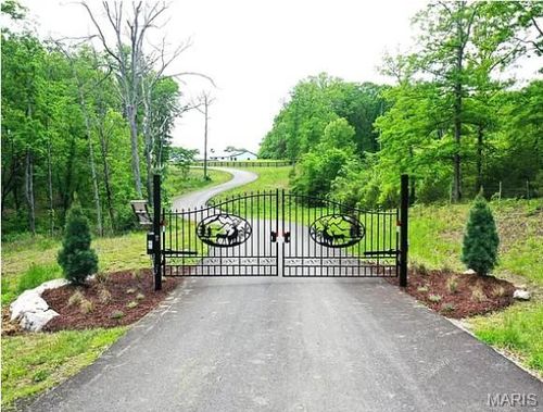 219 Hidden Sanctuary Dr, Foristell, MO, 63348-1946 | Card Image