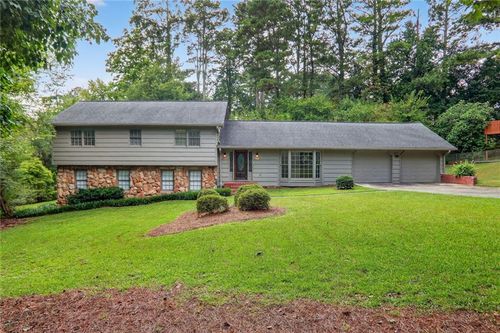 447 Cove Dr Ne, Marietta, GA, 30067-3653 | Card Image