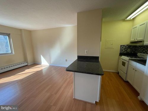 1413-2101 Chestnut St, PHILADELPHIA, PA, 19103-3116 | Card Image