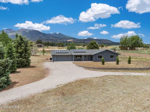 5545 E Atkinson Rd, Flagstaff, AZ, 86004-1091 | Card Image