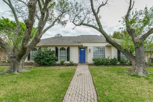 2230 Old Mill Rd, Carrollton, TX, 75007-5926 | Card Image