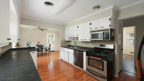 26 Lynn Ave, Middlesex, NJ, 08846-1330 | Card Image
