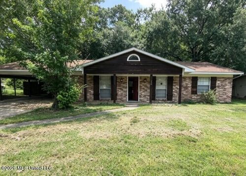938 Autumn St, Jackson, MS, 39212-3957 | Card Image