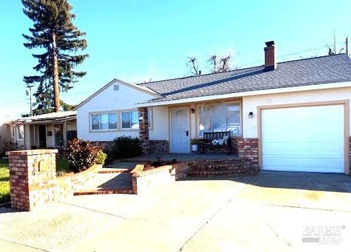 365 Acacia St, Vacaville, CA, 95688-3704 | Card Image