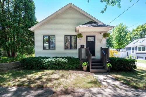 2519 S Superior Street, Milwaukee, WI, 53207 | Card Image