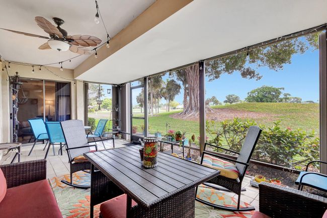 6700 Versailles Ct, Condo with 3 bedrooms, 3 bathrooms and null parking in Lake Worth FL | Image 42