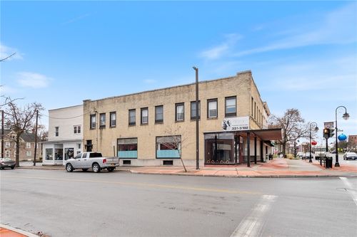 202 S Main St, Newark, NY, 14513-1421 | Card Image