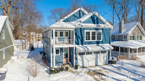 27 3rd St, South Haven, MI, 49090-1694 | Card Image