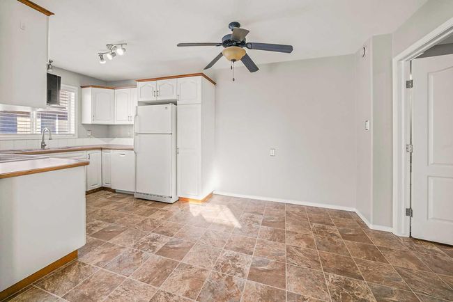 5 - 4626 44 Street, Townhouse with 2 bedrooms, 2 bathrooms and 1 parking in Sylvan Lake AB | Image 5