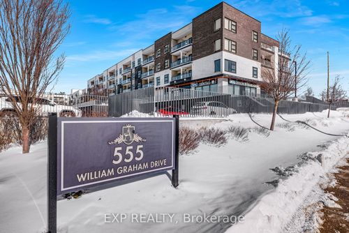 115-555 William Graham Dr, Aurora, ON, L4G3H9 | Card Image
