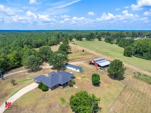 10651 Murry Ln, Vivian, LA, 71082-8572 | Card Image