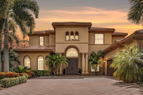 9141 Pineville Dr, Lake Worth, FL, 33467-6174 | Card Image
