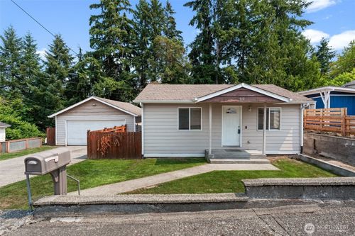 610 Bertha Ave, Bremerton, WA, 98312-3516 | Card Image