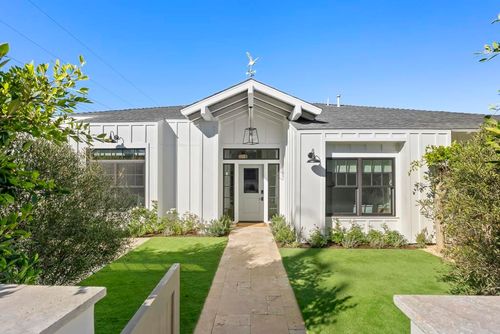 210 Estrella St, Solana Beach, CA, 92075-1116 | Card Image