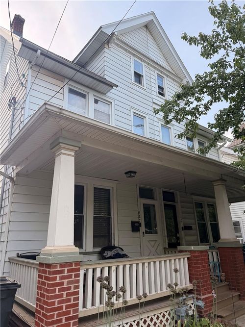 627 4th Ave, BETHLEHEM, PA, 18018-5558 | Card Image