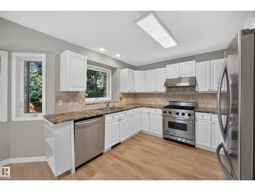 3640 31 St Nw, Edmonton, AB, T6T1J8 | Card Image