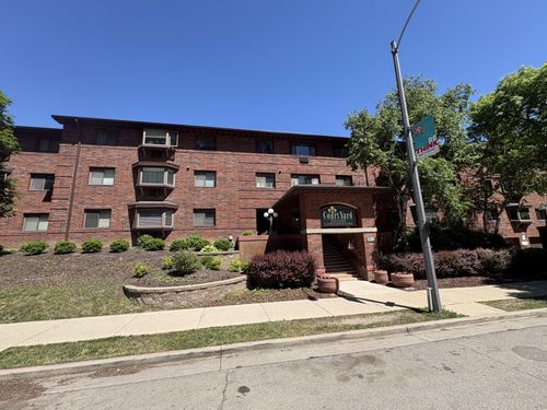 1108 N Milwaukee St, MILWAUKEE, WI, 53202-3208 | Card Image