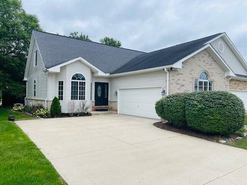 22293 Georgia Pine Dr, New Boston, MI, 48164-3400 | Card Image