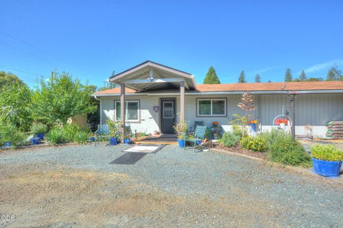 204 E Rosewood St, Grants Pass, OR, 97527-8760 | Card Image