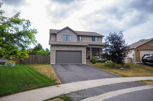 14 Pier Dr, Brighton, ON, K0K1H0 | Card Image