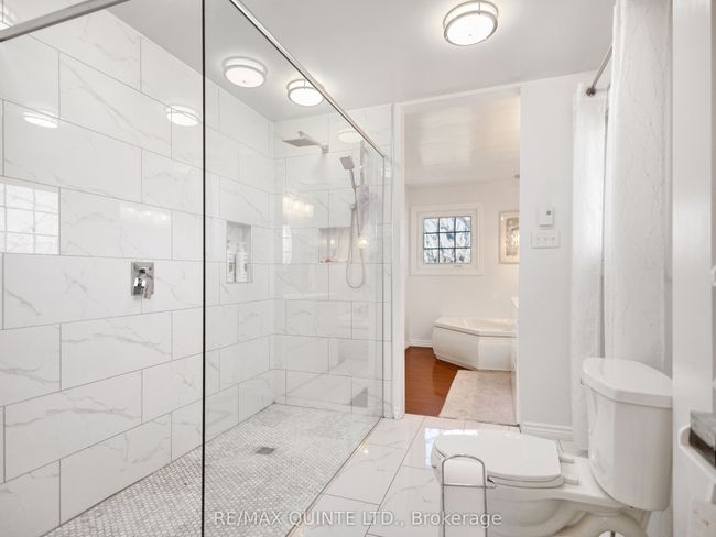 548 Lorna Lane, House other with 5 bedrooms, 5 bathrooms and 5 parking in Greater Napanee ON | Image 30