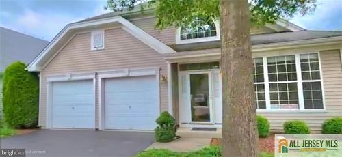 10 Honeyflower Dr, Bordentwn Twp, NJ, 08620 | Card Image