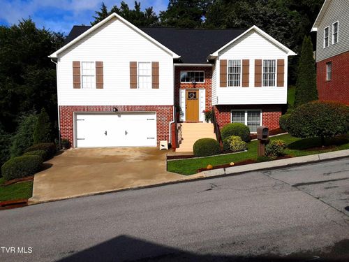 237 Stone Edge Cir, Kingsport, TN, 37660-3490 | Card Image