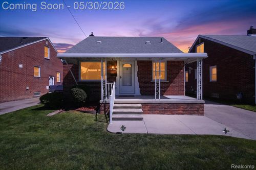 12996 Callender St, Southgate, MI, 48195-1043 | Card Image
