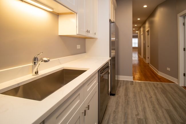 1S - 5310 S Harper Ave, Home with 6 bedrooms, 2 bathrooms and null parking in CHICAGO IL | Image 5