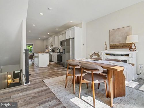 3915 Roland Ave, BALTIMORE, MD, 21211-2019 | Card Image