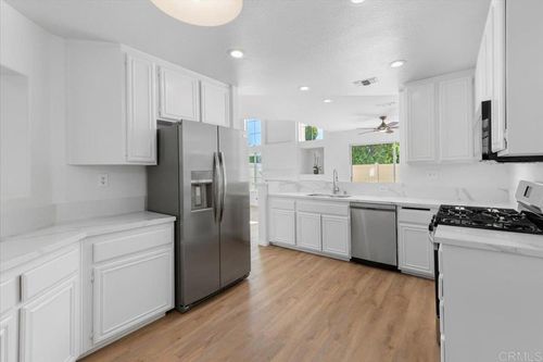 unit-b-1275 Natoma Way, Oceanside, CA, 92057-7816 | Card Image