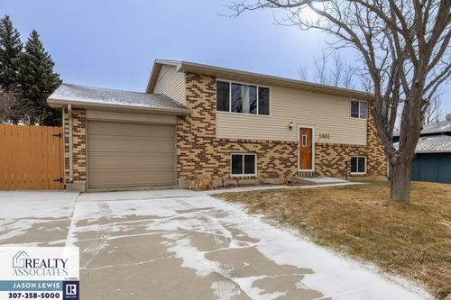 1881 Shumway Ave, Casper, WY, 82601-5009 | Card Image