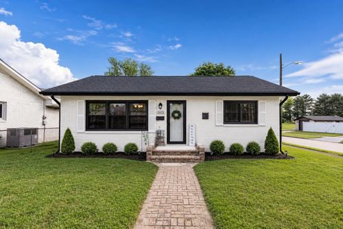 1605 Redwood Dr, Kingsport, TN, 37664 | Card Image