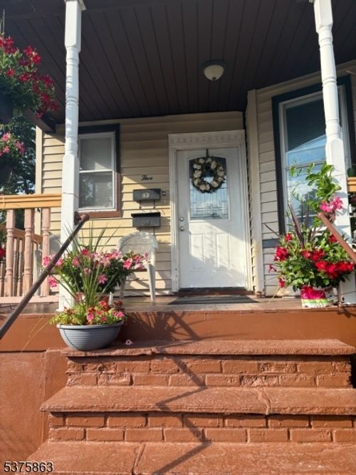 5 Sylvan Pl, Montclair, NJ, 07042-3808 | Card Image
