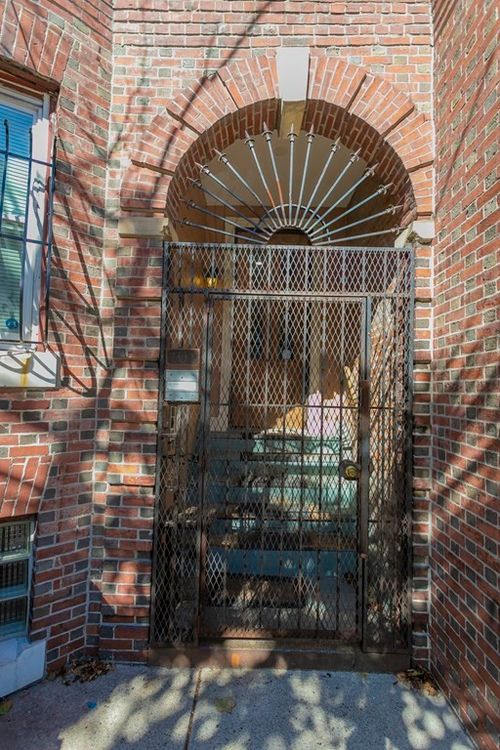 2-101 Cedar St, Boston, MA, 02119-3742 | Card Image