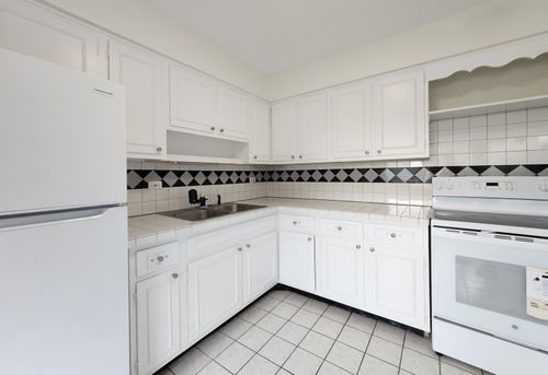apt-9-426 Wesley Ave, Oak Park, IL, 60302-3965 | Card Image