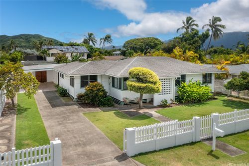 225 Awakea Rd, Kailua, HI, 96734-3448 | Card Image