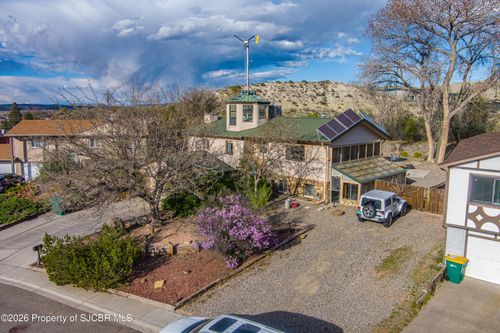 908 Mountain View Dr, Aztec, NM, 87410-2222 | Card Image