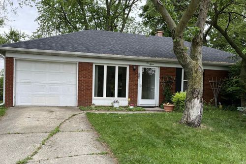 615 Springbrook Rd, Fort Wayne, IN, 46825-3641 | Card Image