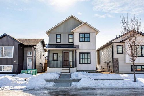 44 Oxford Blvd, Red Deer County, AB, T4E | Card Image