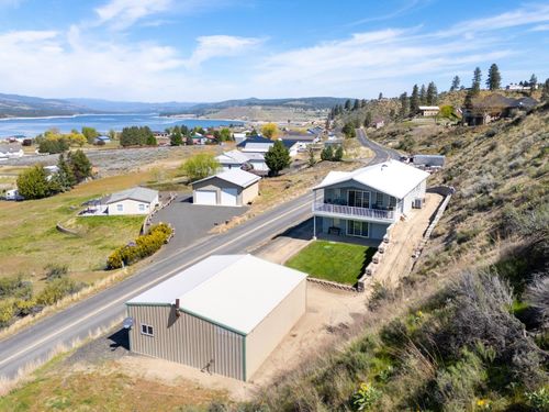 42100 Deer Meadows Rd N, Deer Meadows, WA, 99122-9460 | Card Image