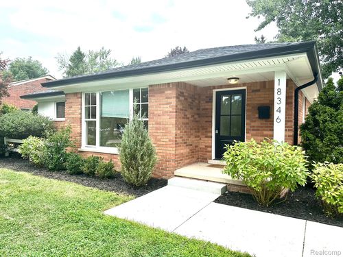 18346 Beverly Rd, Beverly Hills, MI, 48025-4004 | Card Image