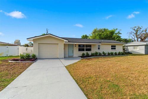 2860 64th Ter S, St Petersburg, FL, 33712-5557 | Card Image