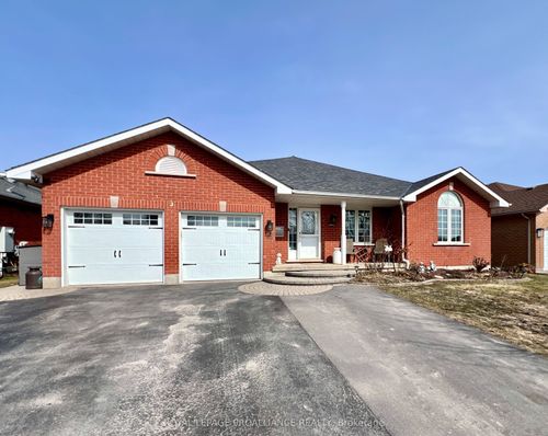 16 Hickory Grove, Belleville, ON, K8N5Y1 | Card Image