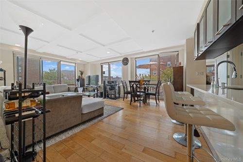 509-64 Yellowstone Blvd, Forest Hills, NY, 11375 | Card Image
