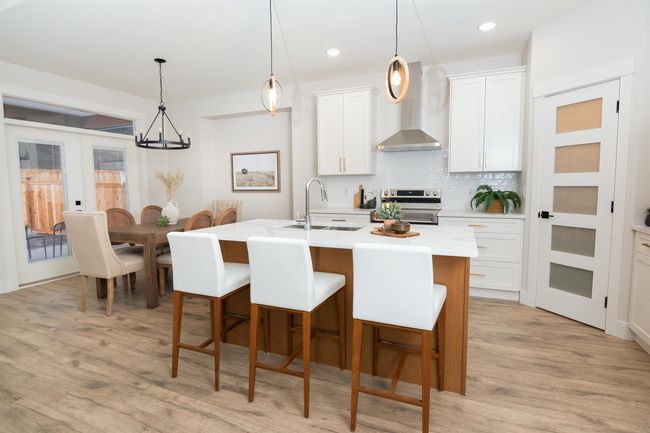 5 - 46450 Bedford Pky, House other with 5 bedrooms, 2 bathrooms and 4 parking in Chilliwack BC | Image 5